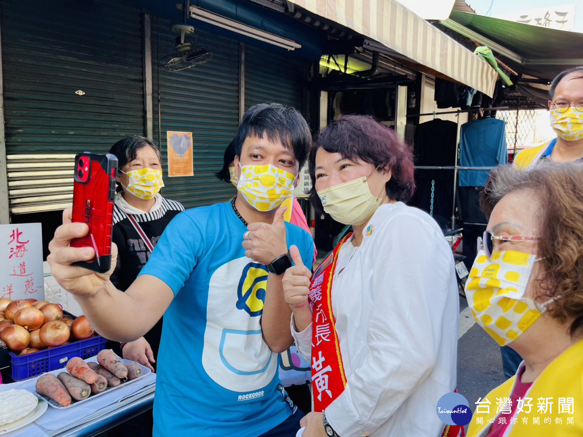 爭取連任的嘉義市長黃敏惠,今(27)日一早立即展開選務行程/陳致愷翻攝