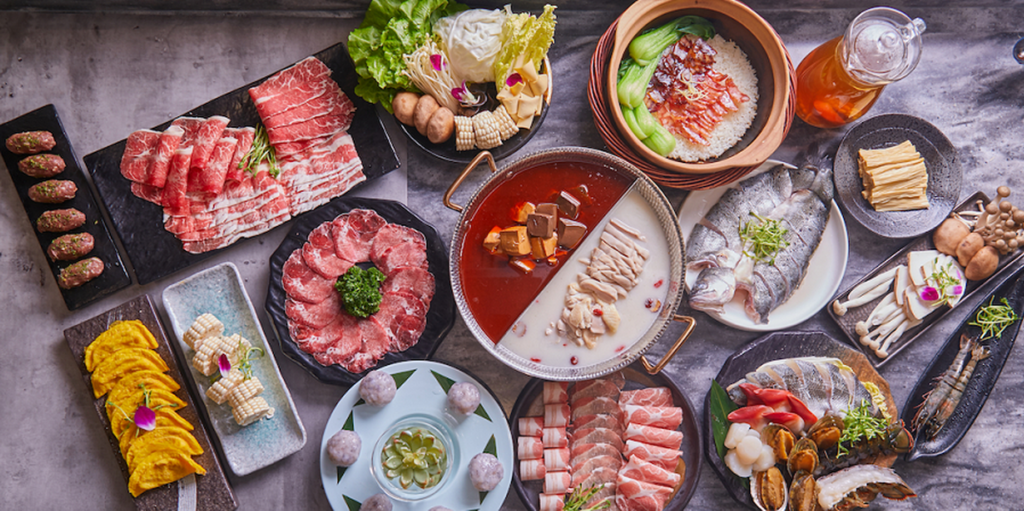 撈王內用年菜組合,大展宏兔套餐(6人),優惠價:NT$8,088