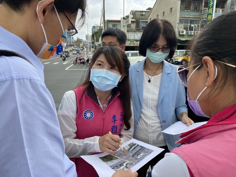 漾新聞|雙線道過十字路口緊縮成一線道致險象環生 李雅靜要求政府重視人民生命安全