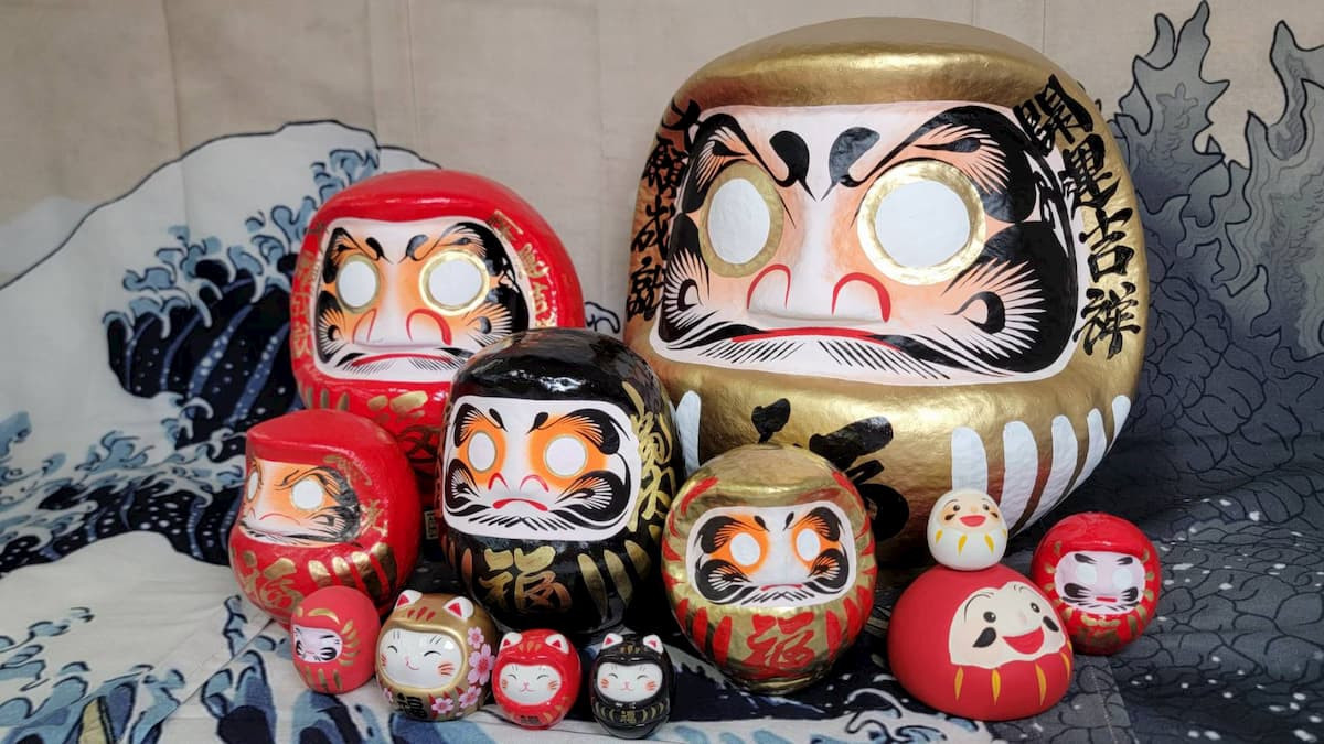 開運祈願達摩不倒翁,帶來開運吉祥、成就大願,是送禮自用兩相宜的好選擇。(圖/野馬日式雜貨)