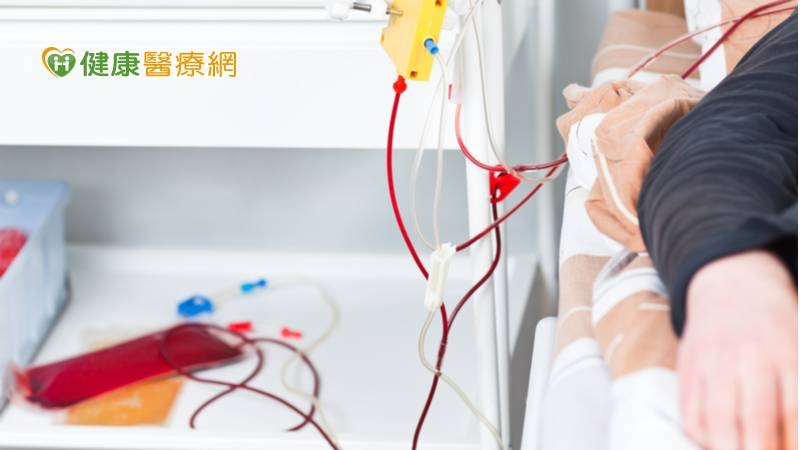 中年男便祕腹痛到吐 急性胰臟炎「血漿置換術」保命
