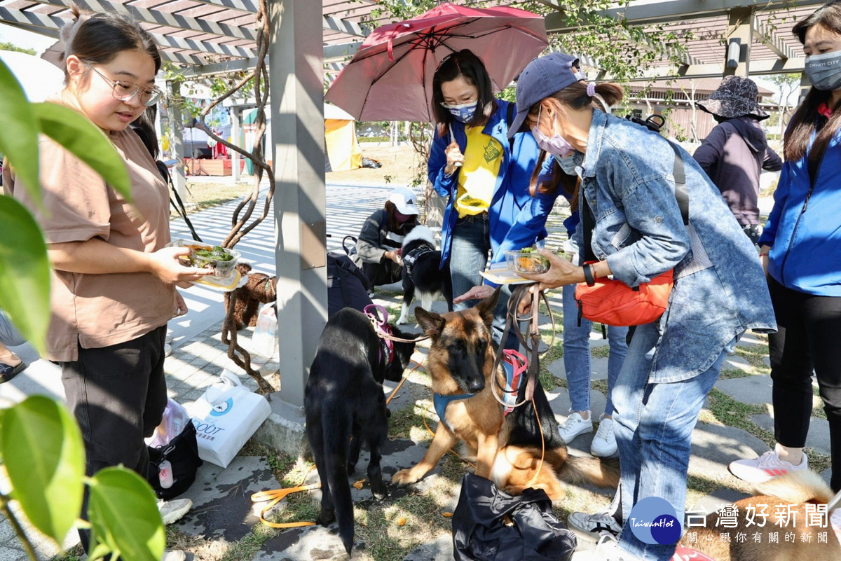 嘉義市首座專屬毛孩的寵物公園今(3)日在綠映水漾公園正式開工/嘉義市府提供