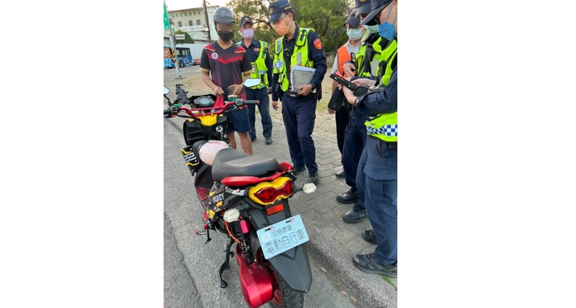 台南取締電動自行車違規百件