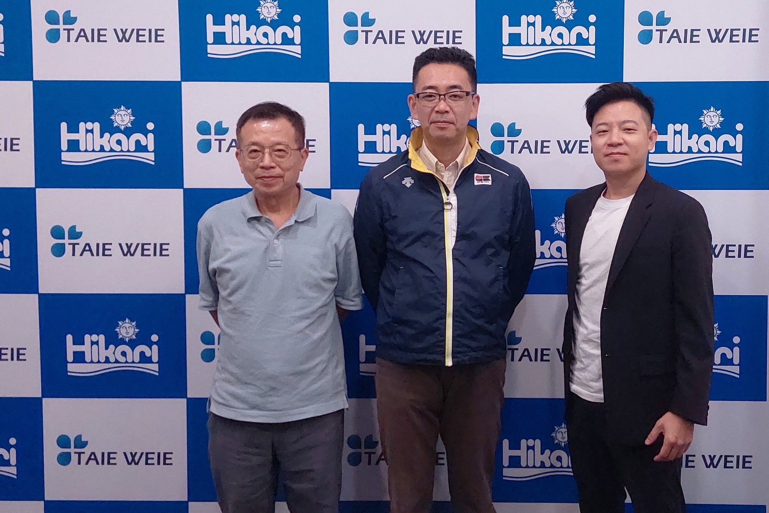 日本知名飼料品牌Hikari執行長 原田氏 與台灣總代理 泰韋企業有限公司 陳奕維 總經理 進行策略會議，提供台灣飼主高評價觀賞魚飼料