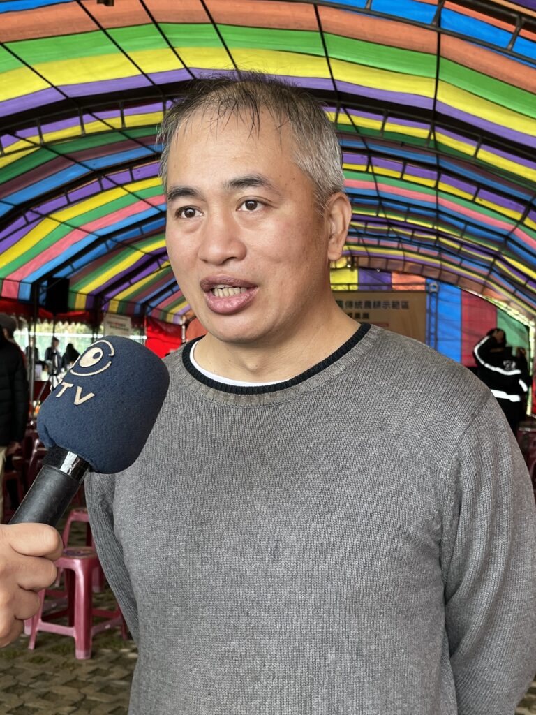 政治大學社會實踐辦公室研究員陳誼誠受訪，希望更多有志一同的農友加入友善農園的行列。