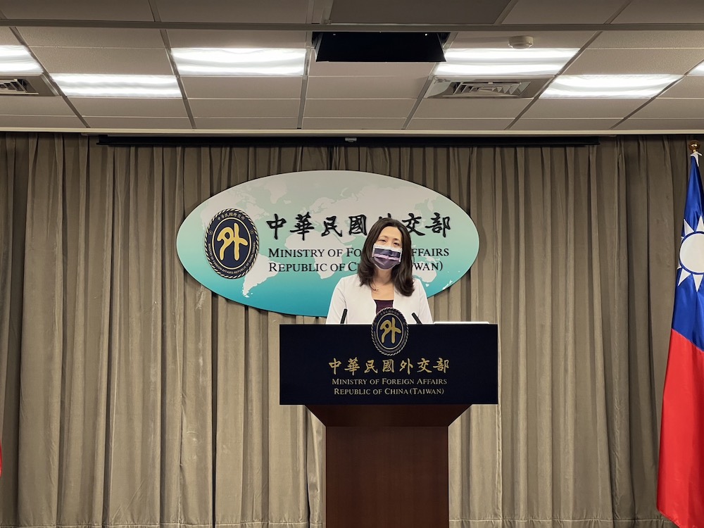美方擬售百套愛國者三型 外交部:目前沒有資訊分享 14 針對美方擬出售百套愛國者三型,外交部發言人歐江安6日對此回應,外交部目前沒有相關資訊與媒體朋友分享。