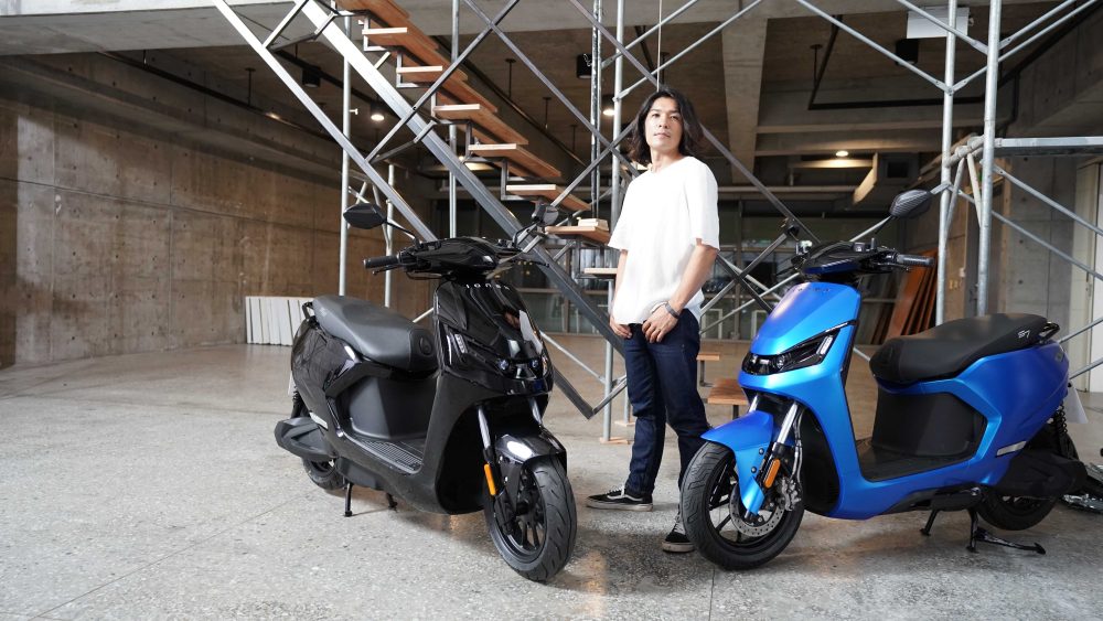 Ionex光陽電動車三奪亞軍 二度進駐美式知名賣場舉辦特賣會 49 2. 三秒俱樂部Ionex「暴龍系列」S6 Rex 擁有極佳操控性與高性能深受消費者喜愛,今年最後一檔最優惠檔期即日起於知名美式賣場開售,即刻到店賞車選購!
