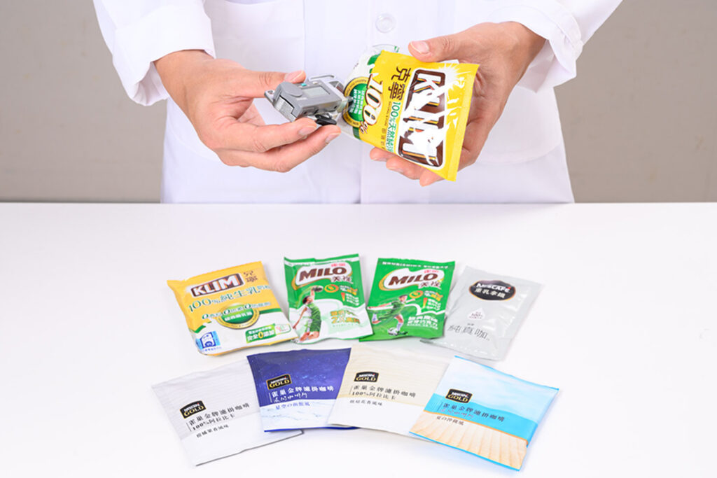 台灣雀巢透過攜手在地價值鏈夥伴,全力推動食品包裝改革及台灣在地循環經濟,持續發展出引領業界的創新行動案例:成為食品軟性複合包材單一化先驅廠商。