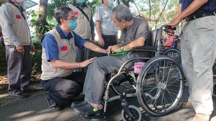 屏東縣榮服處參訪榮家觀摩體驗照護工作