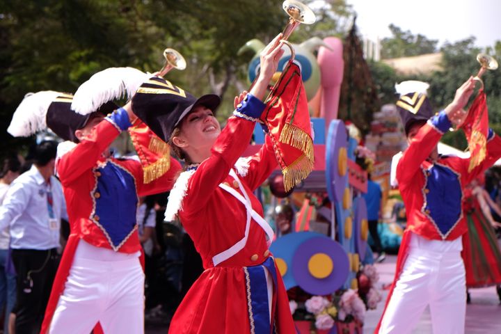 冬玩樂園/耶誕新年城炫麗登場 慈善路跑12/10精彩接力