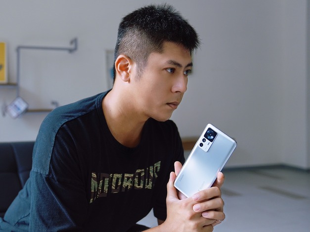 超值划算的高階新機小米12T.jpg