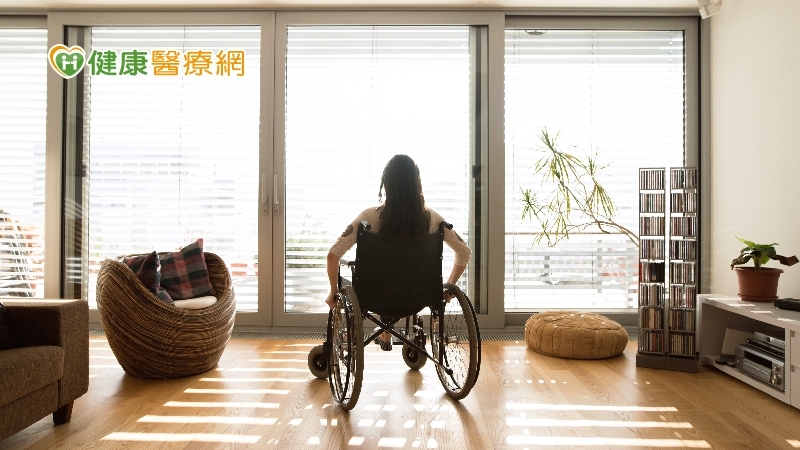席琳狄翁罹「百萬分之一」罕病 醫曝警訊恐難再聽她唱歌