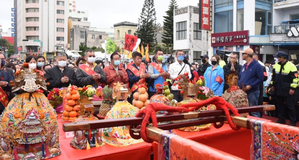 大甲媽祖澎湖遶境會香 賴峰偉、劉陳昭玲接駕 祈求護國庇民