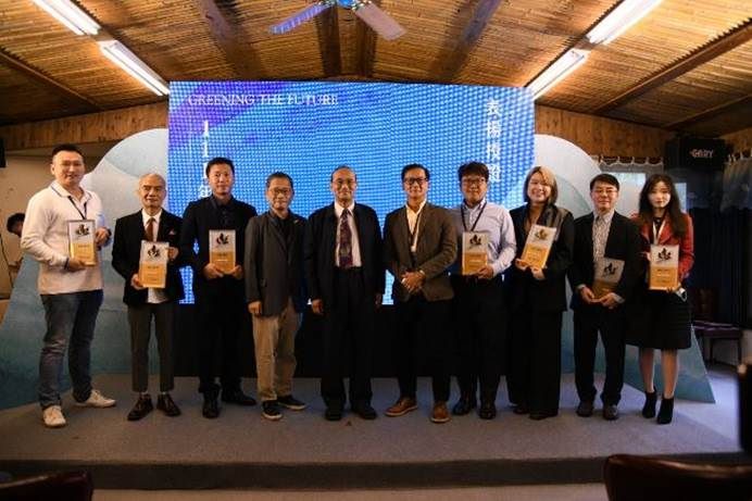 111年創意生活事業合影。(圖/中衛發展中心提供)
