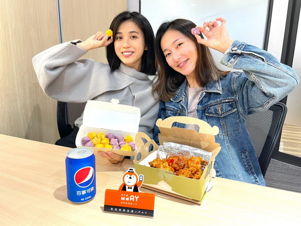年末親友聚會頻繁,全盈+PAY 首度聯手韓國最大連鎖炸雞品牌bbq CHICKEN推出期間限定「全盈+PAY 隱藏套餐」,使用全盈+PAY支付只要399元即可享用。