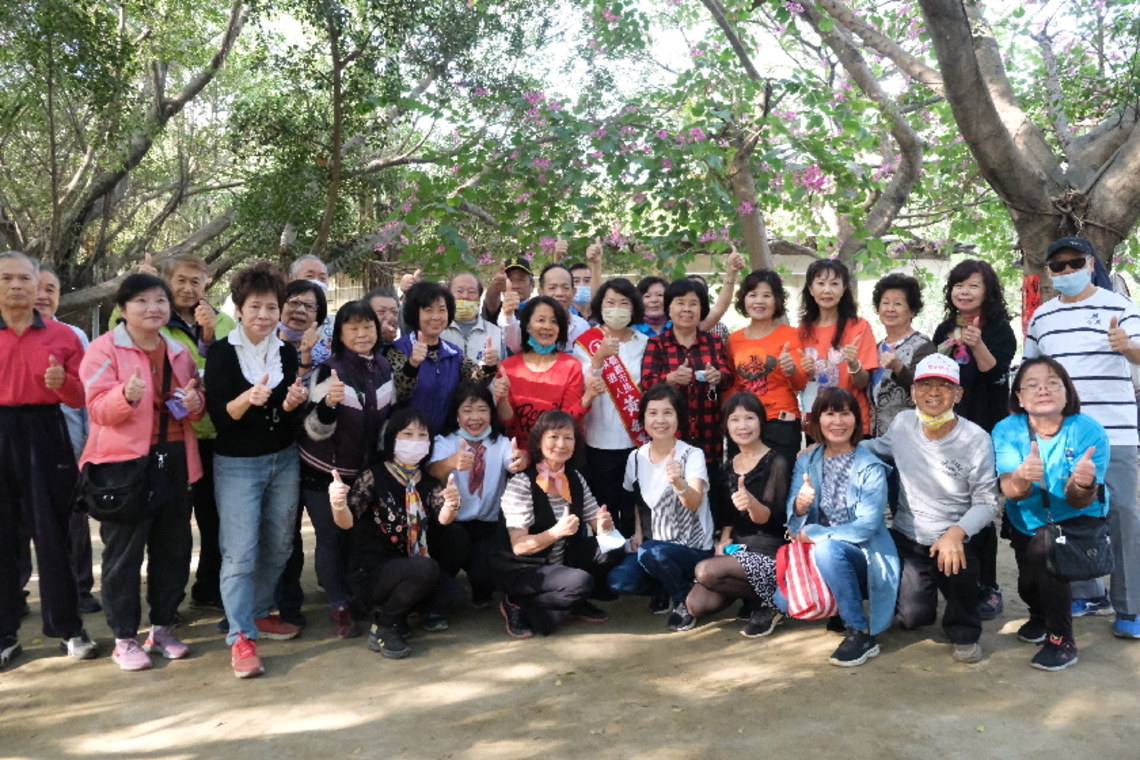 嘉義市長選舉選前最後一週 寒冷的天氣 黃敏惠港坪公園拜票 要打造嘉市成為世代宜居之城
