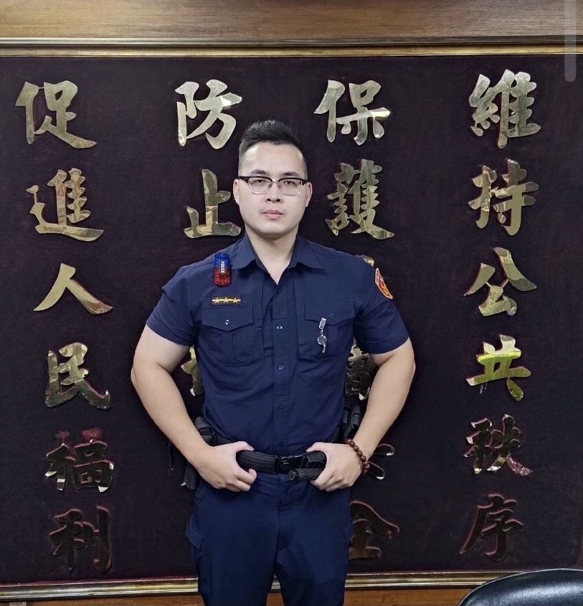 板橋暖警曾唯皓。（記者戴昱弘翻攝）