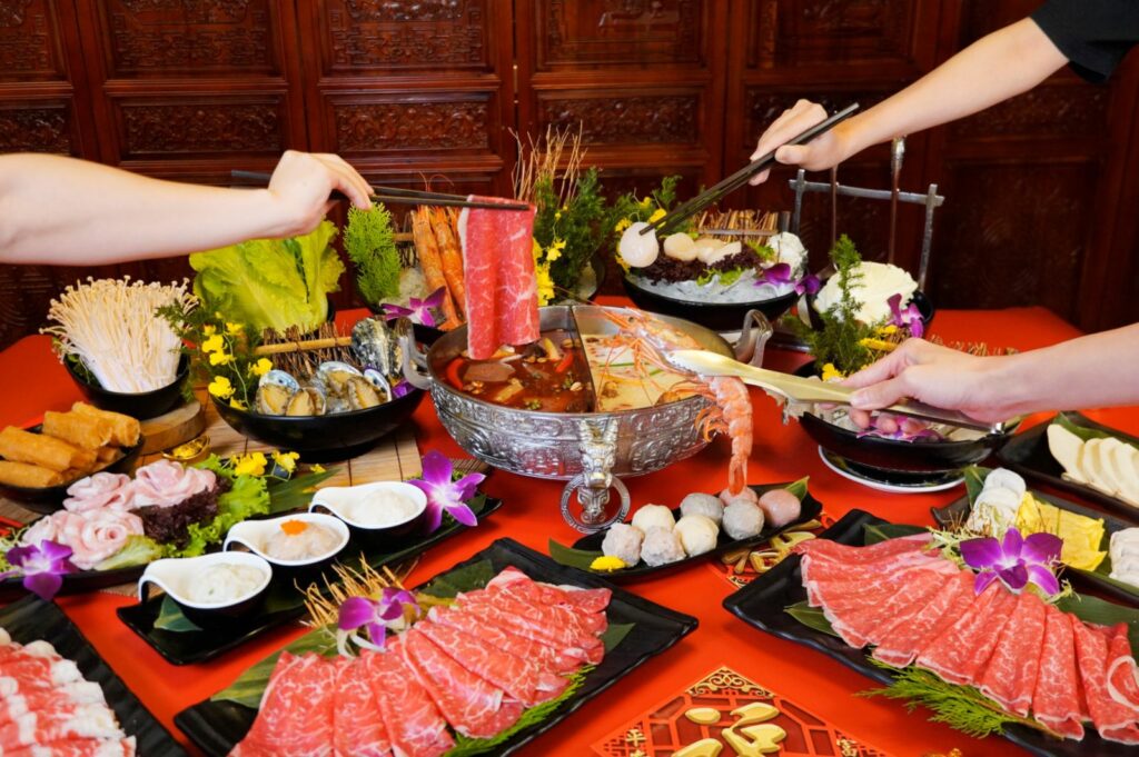 凡購買年菜任一組合,享單點食材全面79折(不含常態套餐、湯頭、套餐及酒水)