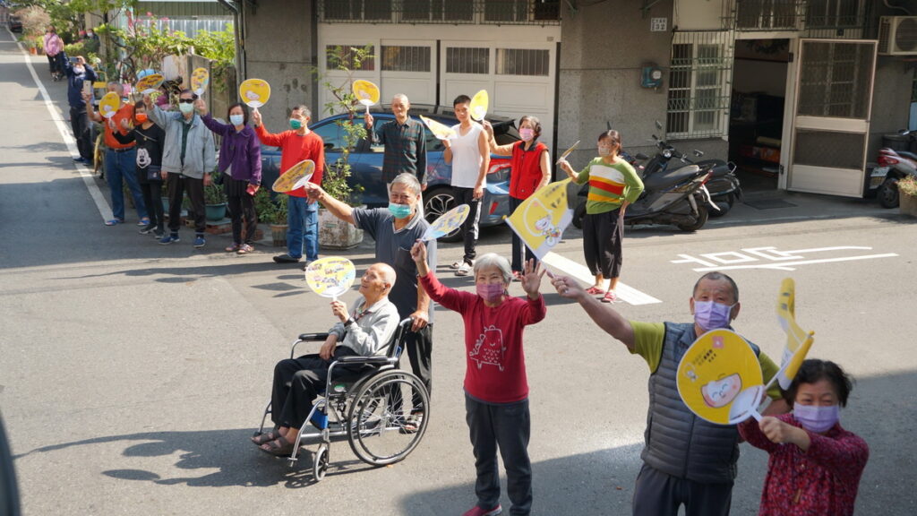 選前最後關鍵一週今1 3日嘉義市長候選人黃敏惠在早上進行第一波車隊掃街