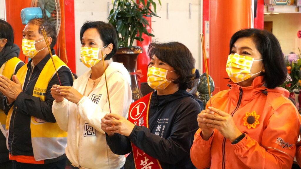 選前最後關鍵一週今1 3日嘉義市長候選人黃敏惠在早上進行第一波車隊掃街