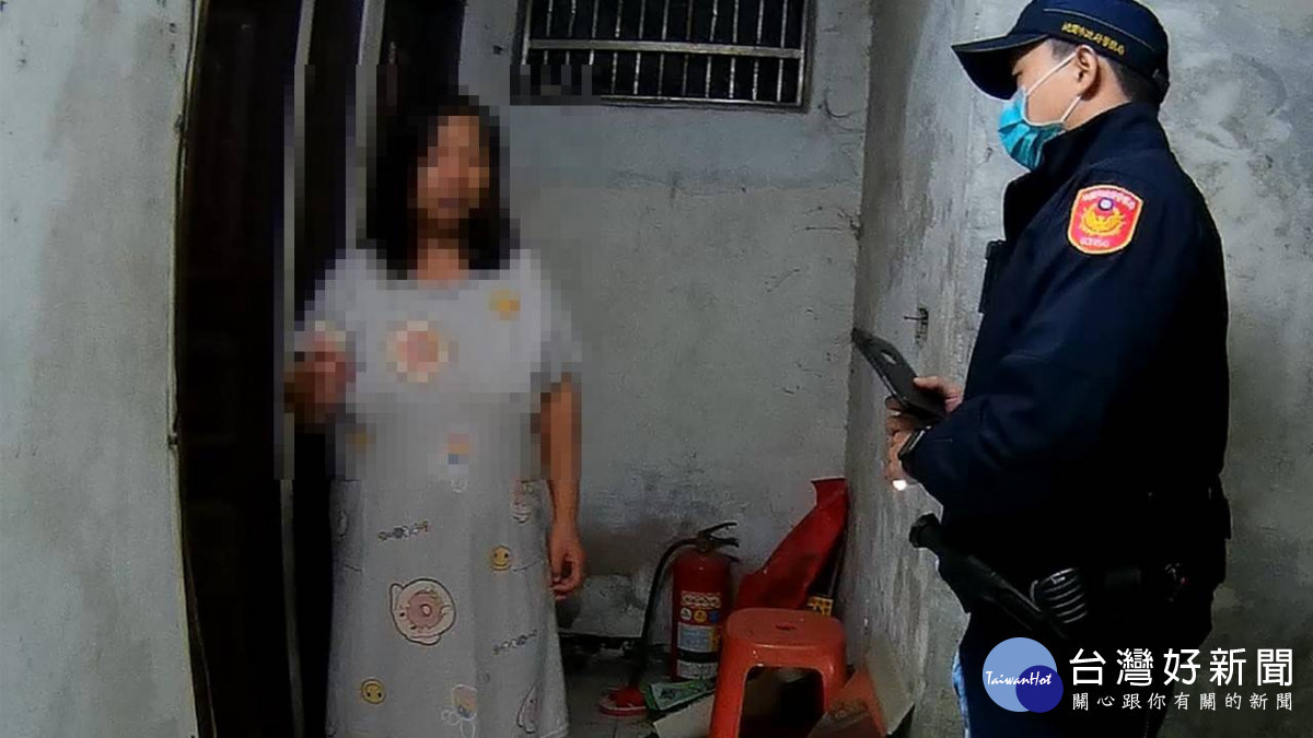 桃警執行清樓專案逮通緝女。
