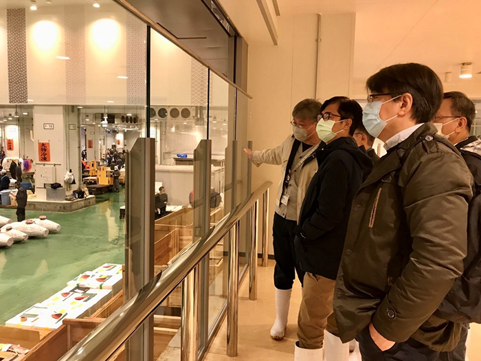高雄考察東京豐洲市場 交流前鎮漁港改造經驗