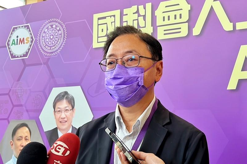 張善政14日表示,市府所有人事徵詢 都由他主導,完全沒有外力介入。中央社