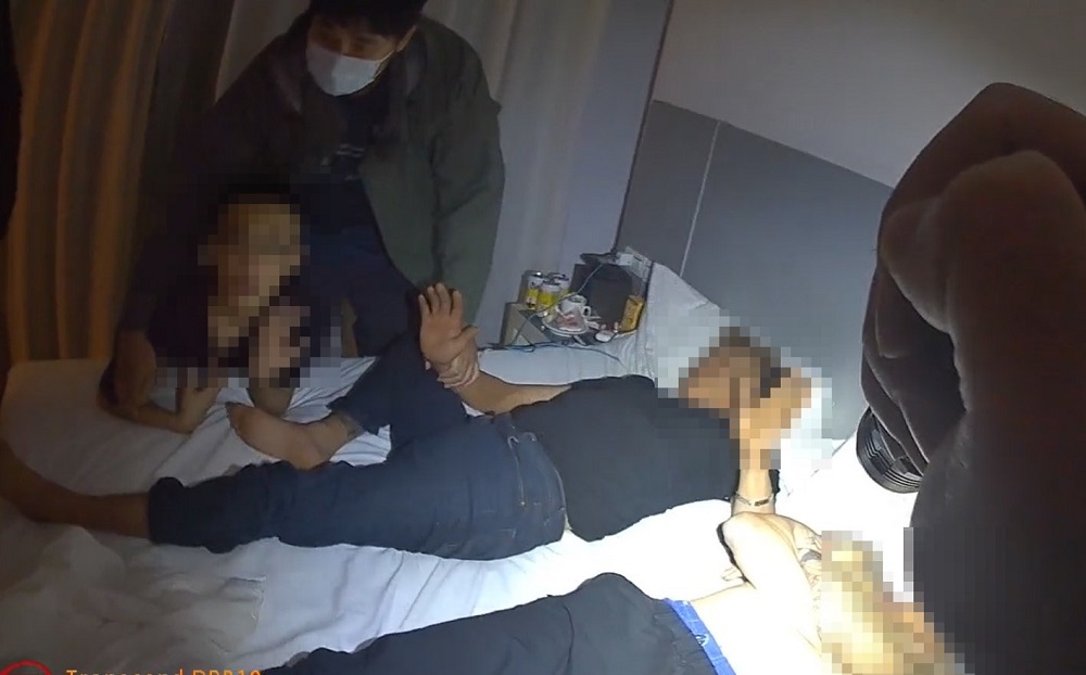 獲釋人頭巧遇詐欺歹徒 報警再救3人逮4看守男子 87 S 86286611