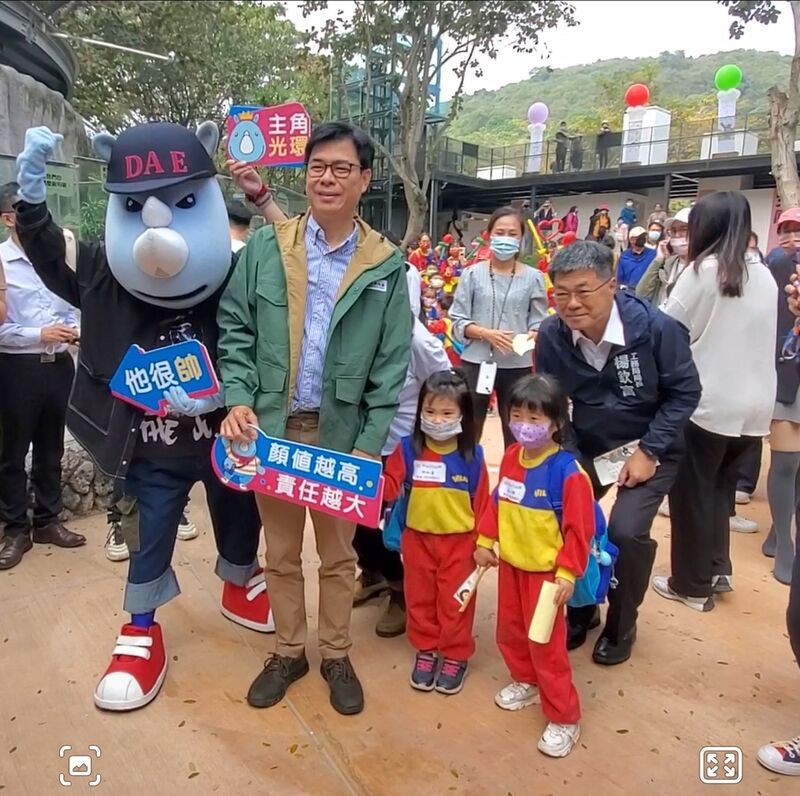 漾新聞|壽山動物園REOPEN試營運 陳其邁攜手幼童參觀感受全新面貌