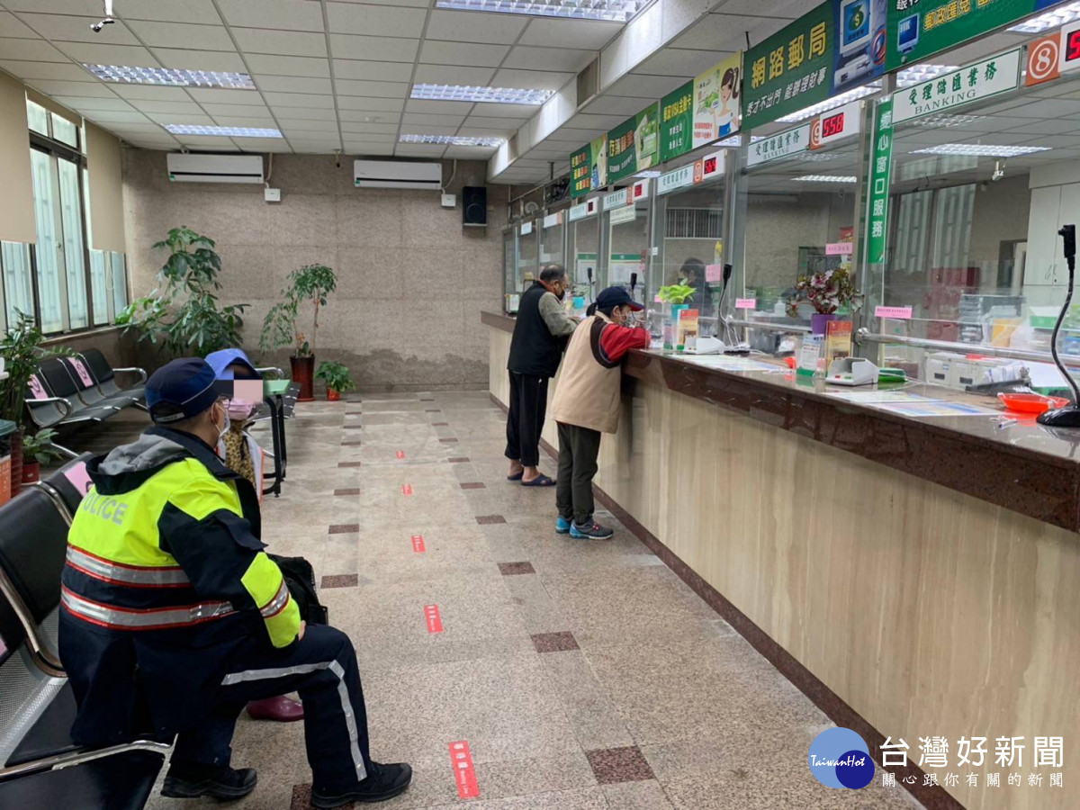 婦人欲匯60萬元裝潢費,警到場查證及時阻詐。