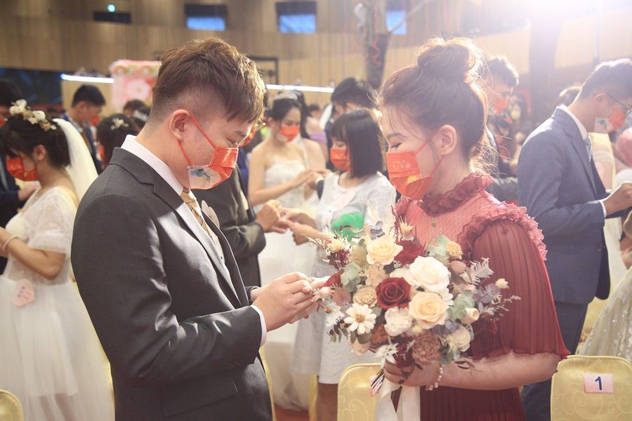 中市今年10月折合年粗結婚率為5.85‰、11月為8.78‰,連2月高居六都之冠。(圖/台中市政府)