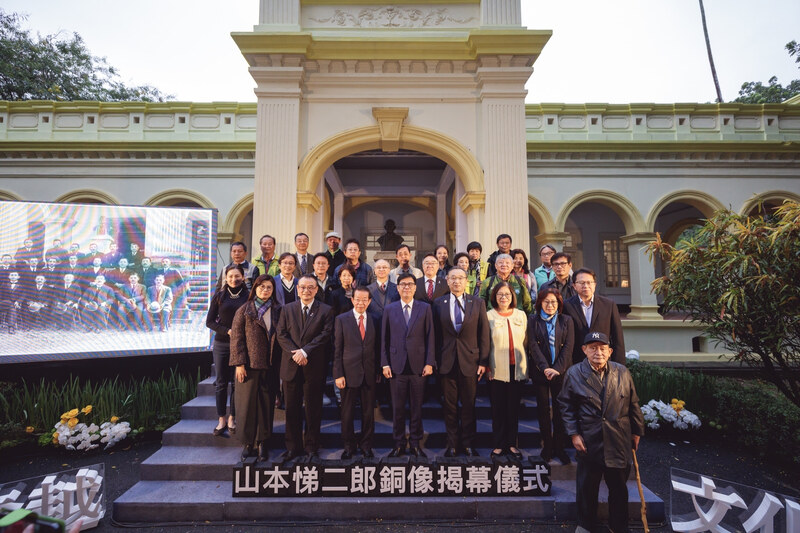漾新聞|高雄現代化先驅山本悌二郎銅像賦歸橋頭今揭幕