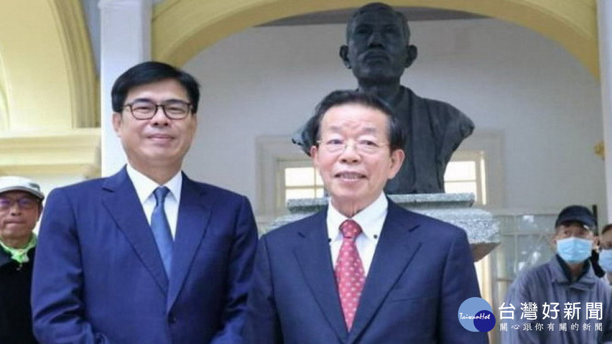 ▲駐日代表謝長廷大使特南下高雄為銅像揭幕。(圖/記者 許高祥 攝)