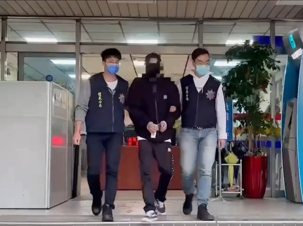魚油膠囊裝大麻 41歲男涉嫌專賣身藏141顆被逮 104 321678
