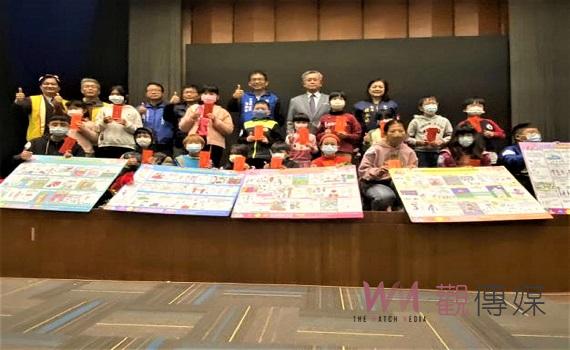 雲林弱勢奮學孩子寒冬受暖 211位國中小獲助學耶誕禮金