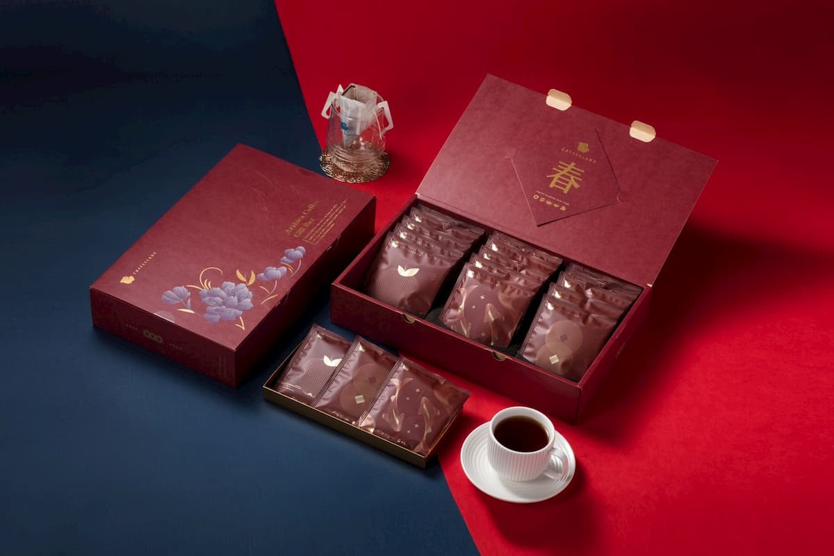 COFFEELAND花開富貴禮盒,帶來「幸福、富貴」好采頭。(圖/COFFEELAND)
