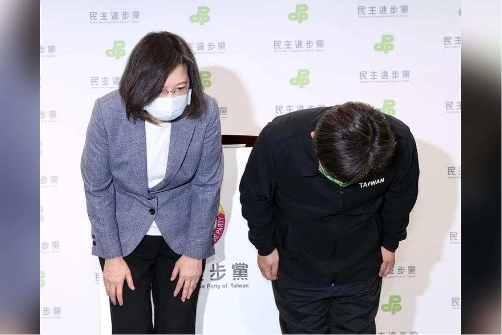 總統蔡英文為敗選辭去民進黨主席。資料照片/中央社