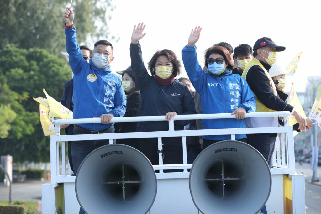黃敏惠展開連續兩日的掃車謝票，感謝鄉親在選舉期間的包容，更感謝市民朋友用選票肯定黃敏惠
