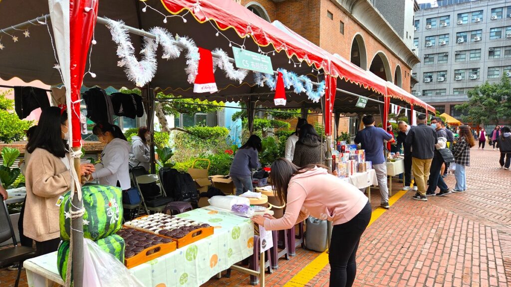 朝陽校園創業競賽市集首日。(圖/陳惠玲攝影)