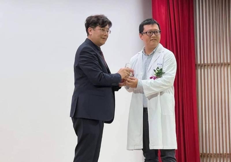 胸腔病院醫師郭弘誼榮獲衛福部表揚