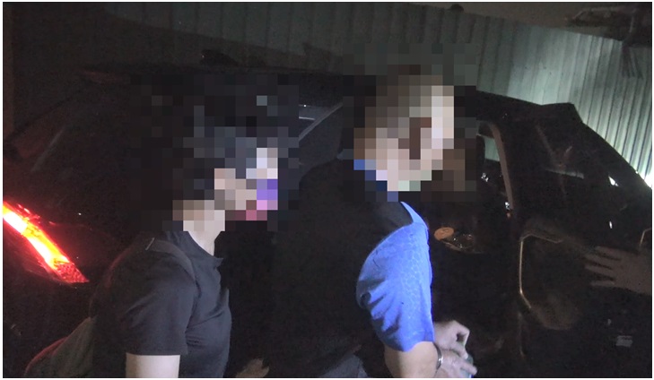 ▲ 陳姓藥頭以「溫室蔬果園」掩護賣毒,一樣難逃警方法網 (圖/台中市警察局 提供)