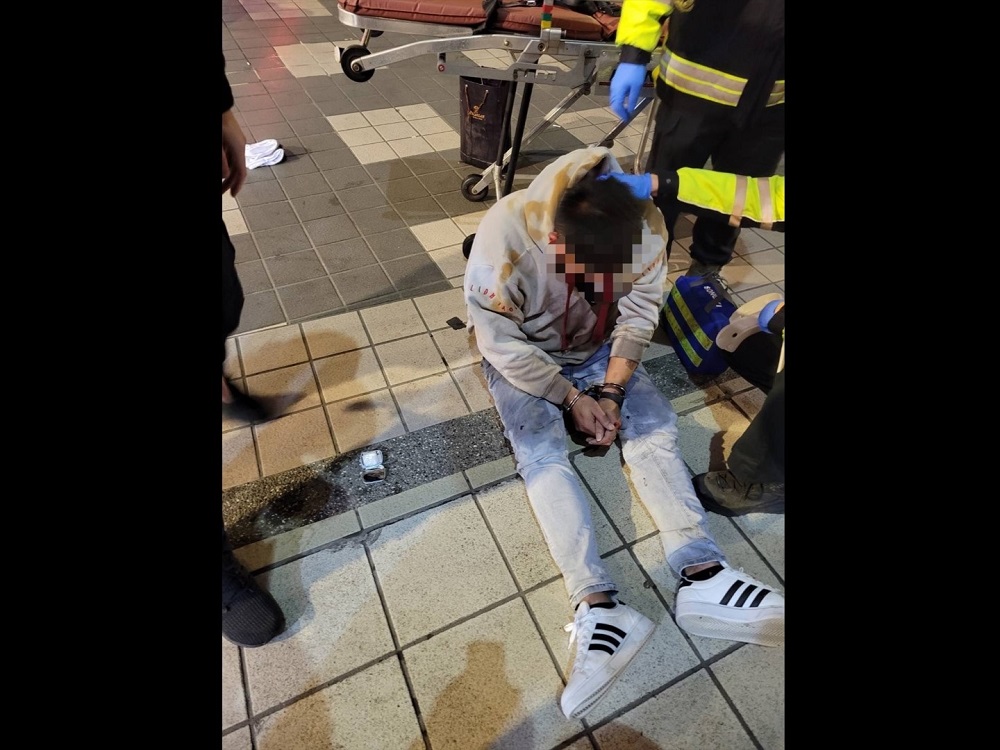 通緝犯騎機車違規 遇警狂逃蛇行逆向闖紅燈收22張罰單 69 22021213