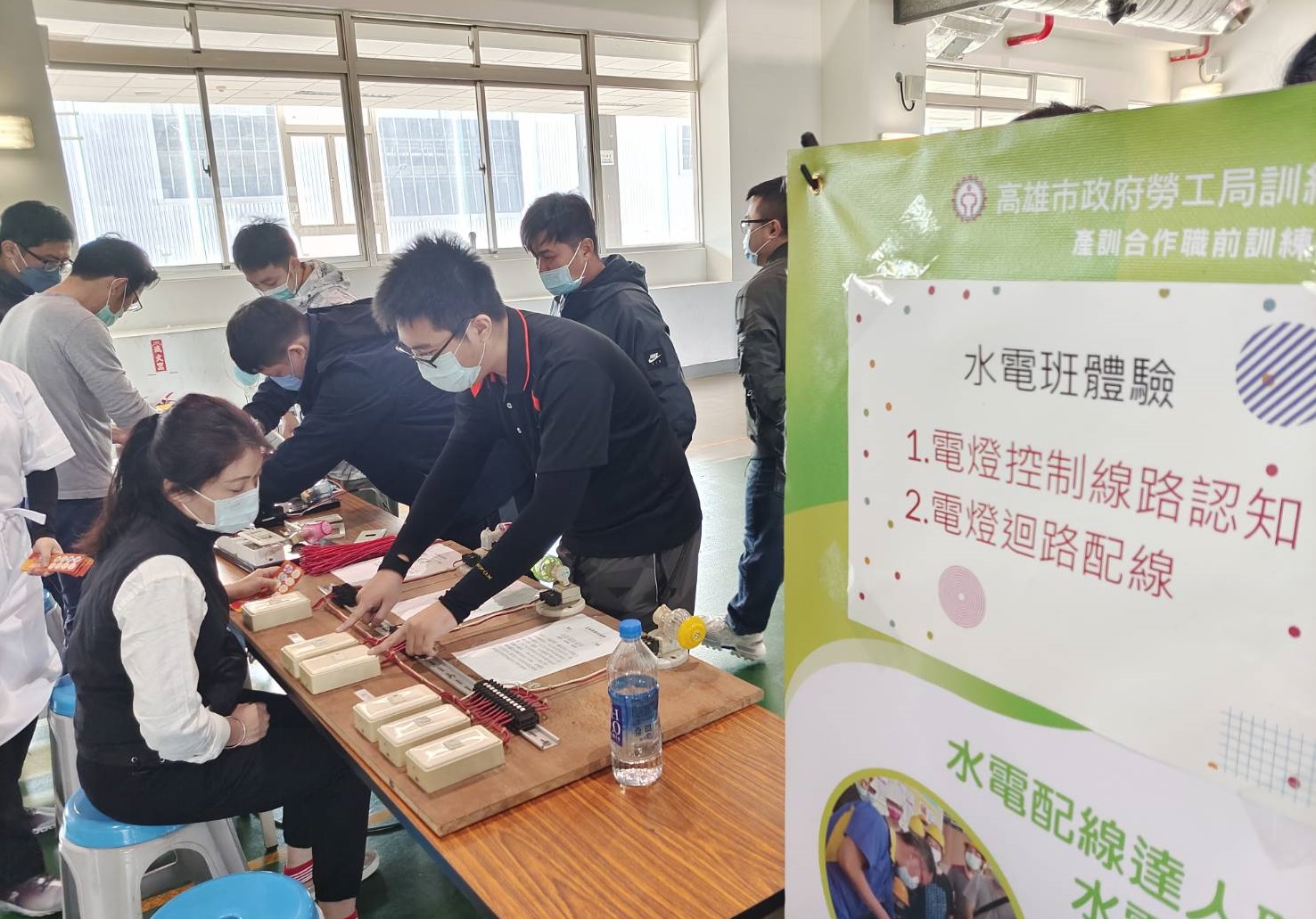 「做什麼，像什麼」女會計返鄉務農克服恐懼學水電  高雄職訓班助拿3證照