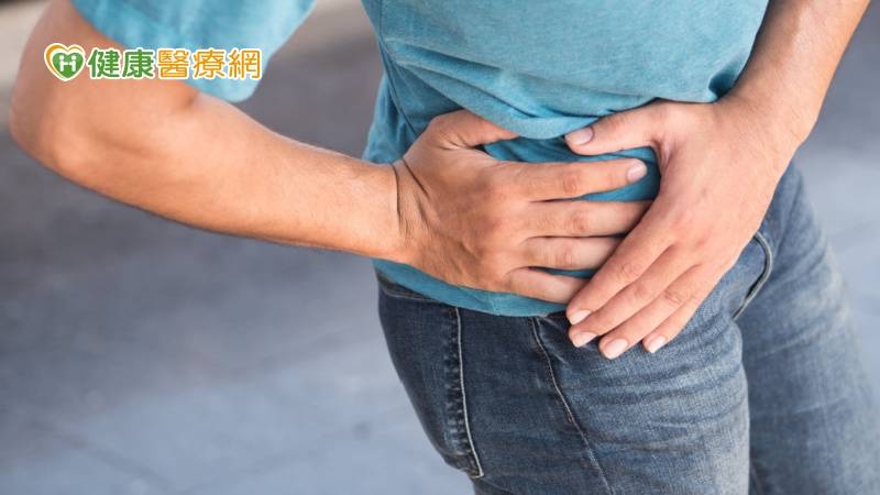 登山愈爬愈痛竟是「股骨蛀掉了」　醫揭「國人２大劣習」惹禍