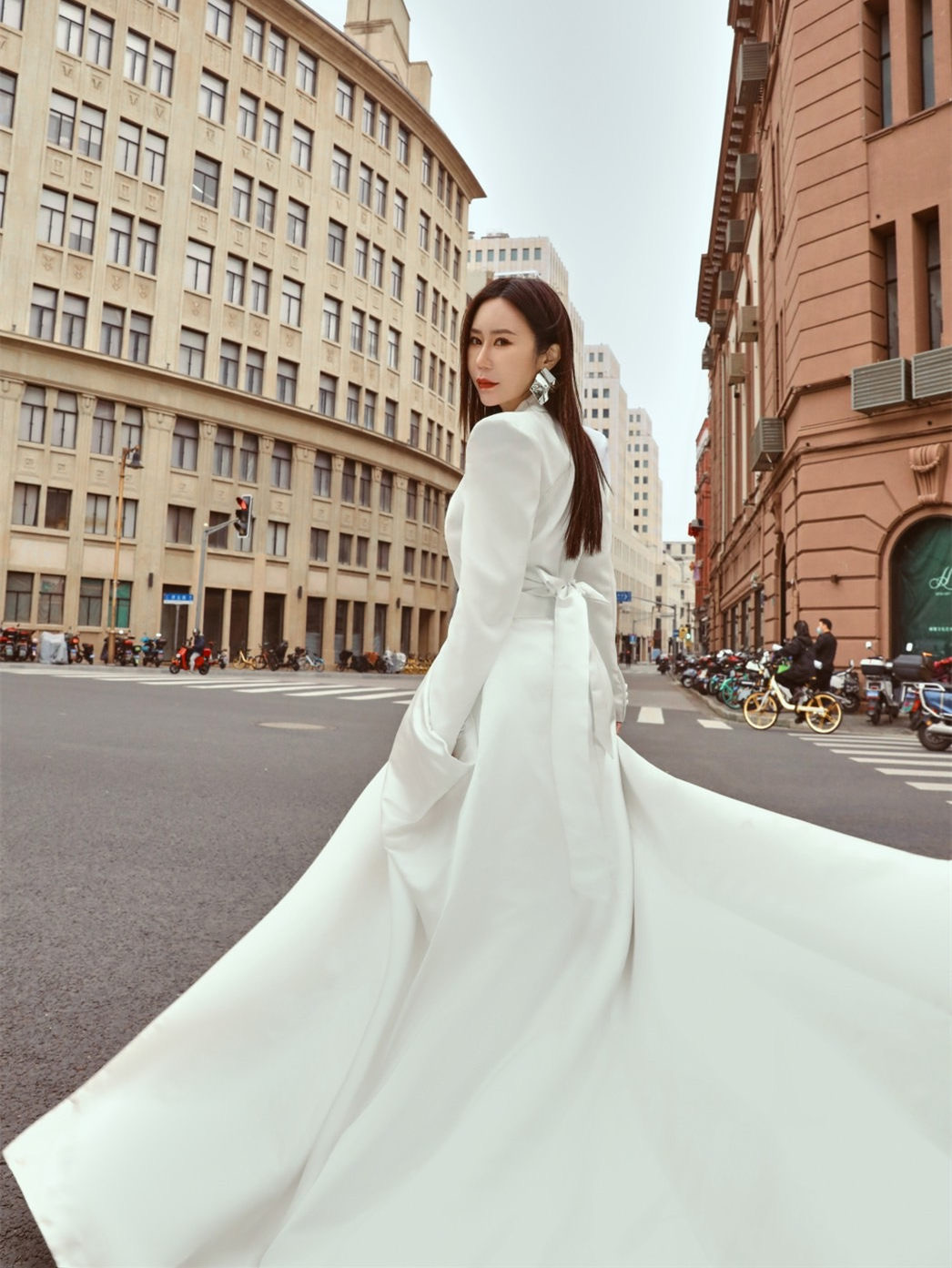 全球網路電商顧問安晨妤2023年度佈局將會有新的事業,投資的方向就是想要把每個人的美麗跟漂亮留下來。(圖/開店123提供)
