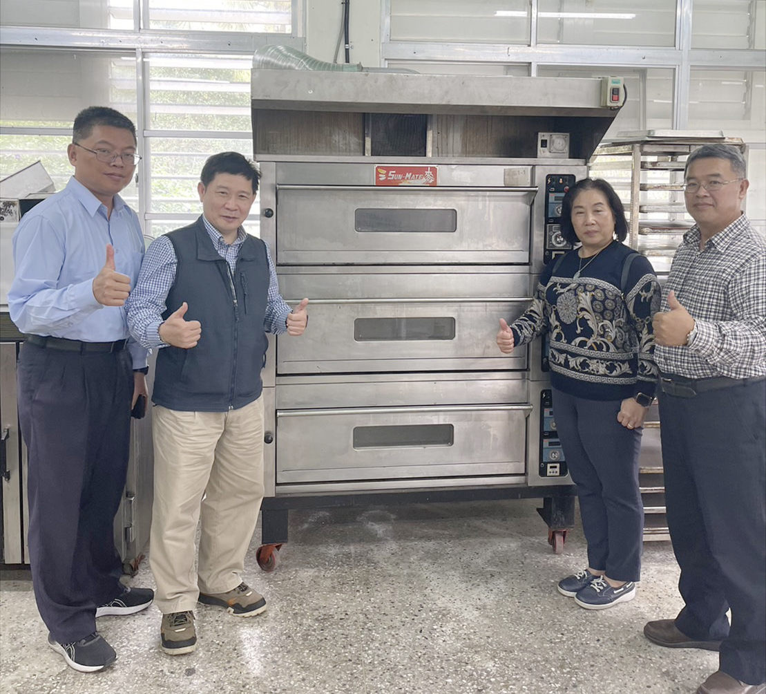 (左起)豐田國中校長洪文政,工業技術研究院陳炤彰副執行長,光泉文教基金會陳淑雲執行長,瑞源國中校長陳登財。(圖/光泉文教基金會提供)