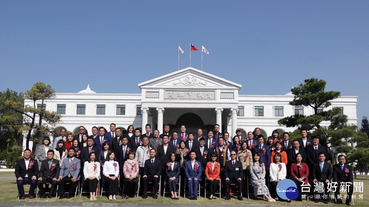 ▲高雄議會第4屆成立大會及議員就職合照。（圖／記者 許高祥 翻攝）