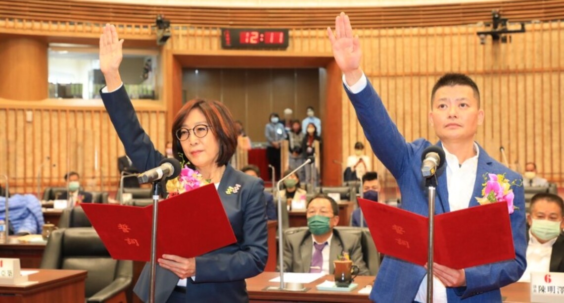 高市第4屆議長及副議長   由康裕成及曾俊傑當選