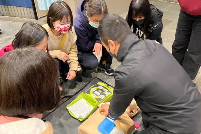 彰化縣防災協會急救教育團隊現場教學AED+CPR