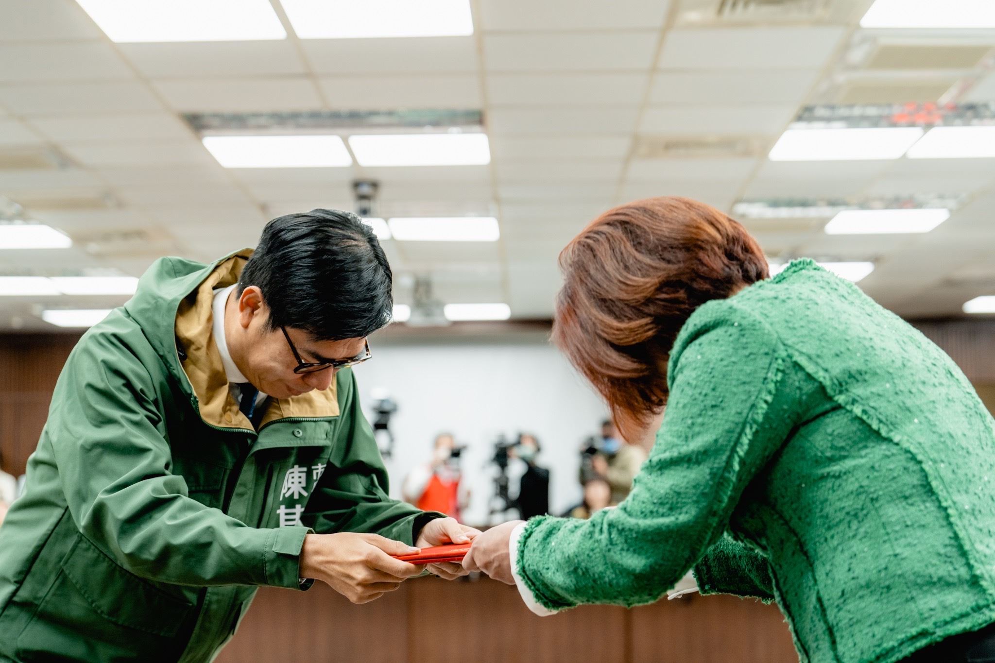 陳其邁率市府團隊宣誓就職即刻上工 全力以赴打造「公平城市、社會共好」讓高雄更好